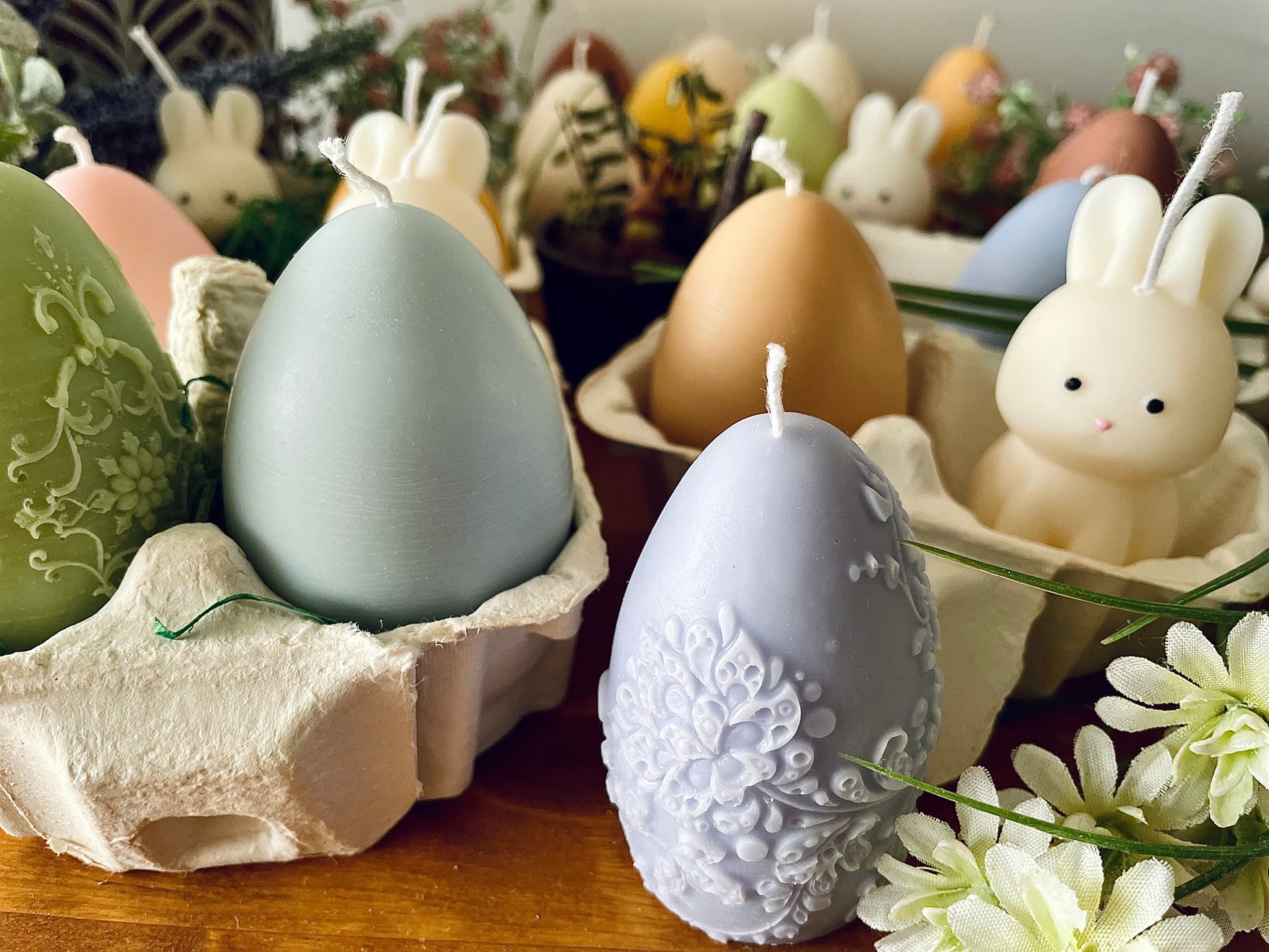 Handgefertigte Osterkerze in der Schweiz 1