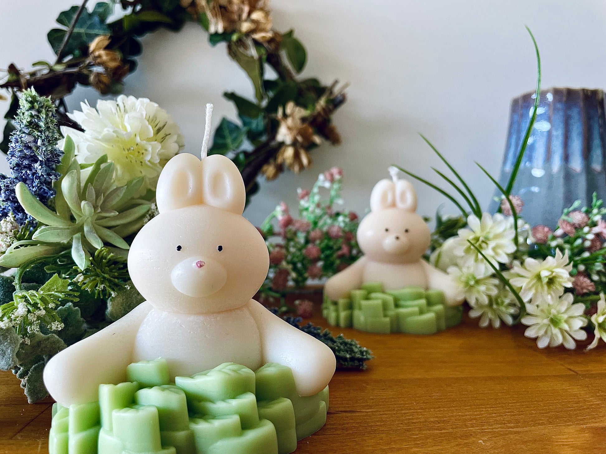 Dekorative Kerze für Ostern und Frühling